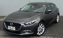 2017 Mazda
                3 SP25