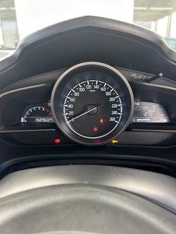 2017 Mazda
                3 SP25