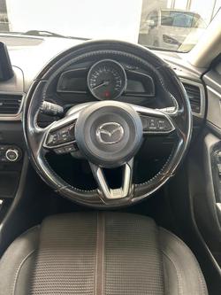 2017 Mazda
                3 SP25