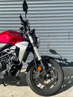 2018 Honda CB300R Red