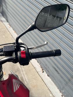 2018 Honda CB300R Red