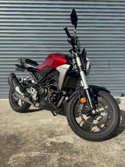 2018 Honda CB300R Red
