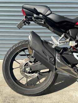 2018 Honda CB300R Red