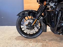 2025 Harley-davidson 2025 Harley-davidson 1900CC FLHTCUTG TRI GLIDE U/CLC 114 TRI BLACK