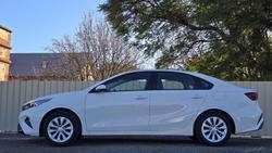 2021 Kia
                Cerato S