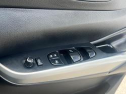 2018 Nissan Navara ST-X