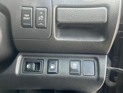 2018 Nissan Navara ST-X