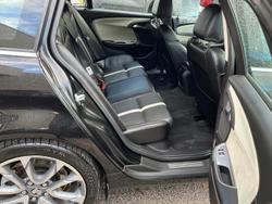 2016 Holden
Calais V