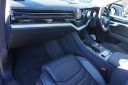 2020 Volkswagen
                Touareg 170TDI