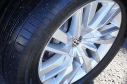 2020 Volkswagen
                Touareg 170TDI