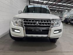 2020 Mitsubishi
Pajero Exceed
