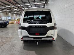 2020 Mitsubishi
Pajero Exceed