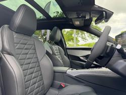 2025 Peugeot
                3008 GT Premium e-DCS Hybrid