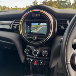 2020 MINI
Hatch Cooper