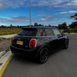 2020 MINI
Hatch Cooper