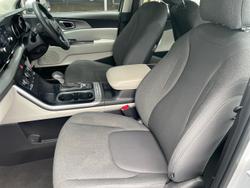 2022 Kia
                Carnival S