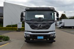 2025 HYUNDAI D217 ULWB WHITE