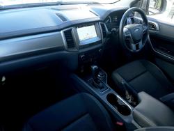 2018 Ford
Everest Trend