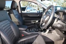 2023 Ford
Everest Sport