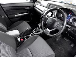 2023 Suzuki
Vitara