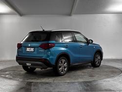 2023 Suzuki
Vitara