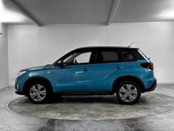 2023 Suzuki
Vitara