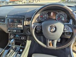 2017 Volkswagen
Touareg Monochrome