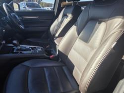 2022 Mazda
CX-5 Akera