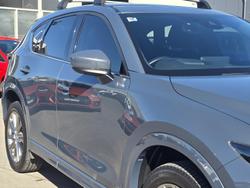 2022 Mazda
CX-5 Akera