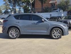 2022 Mazda
CX-5 Akera