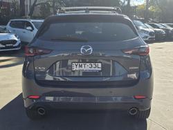 2022 Mazda
CX-5 Akera