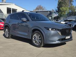 2022 Mazda
CX-5 Akera
