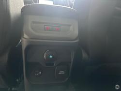 2025 Ford
Everest Platinum
