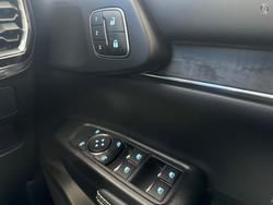 2025 Ford
Everest Platinum