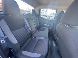 2025 Nissan
Navara SL