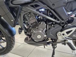 2024 Honda CB300R (CB300RA) CB300 Black