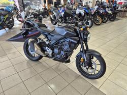 2024 Honda CB300R (CB300RA) CB300 Black