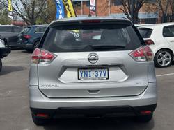 2015 Nissan
                X-TRAIL ST