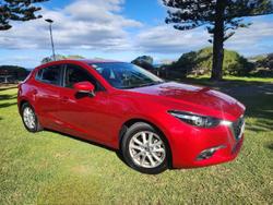 2017 Mazda
3 Maxx