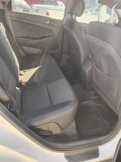 2017 Hyundai
                Tucson Active