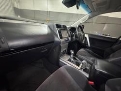 2017 Toyota
Landcruiser Prado GXL