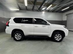 2017 Toyota
Landcruiser Prado GXL