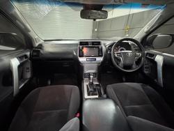 2017 Toyota
Landcruiser Prado GXL
