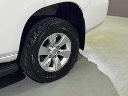 2017 Toyota
Landcruiser Prado GXL