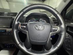 2017 Toyota
Landcruiser Prado GXL