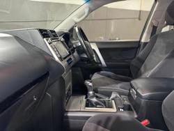 2017 Toyota
Landcruiser Prado GXL