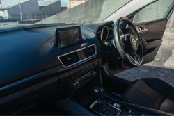 2017 Mazda
3 SP25 GT