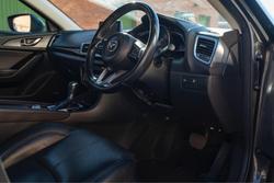 2017 Mazda
3 SP25 GT