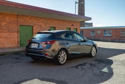 2017 Mazda
3 SP25 GT