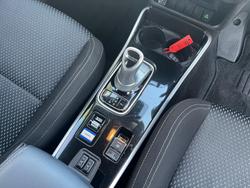 2020 Mitsubishi
Outlander PHEV ES ADAS